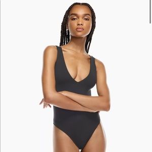 ARITZIA Babaton Contour V-Neck Bodysuit (NWT)
